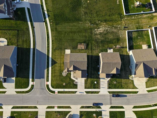 4922 Hammock Drive, Fort Wayne, IN 46818