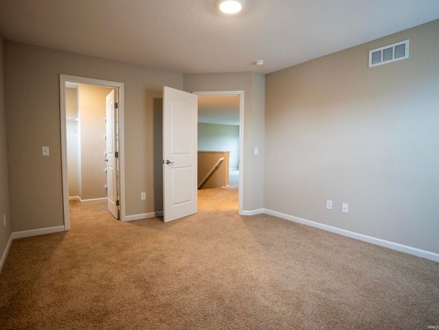 4922 Hammock Drive, Fort Wayne, IN 46818