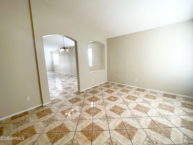 8930 W Catalina Drive, Phoenix, AZ 85037