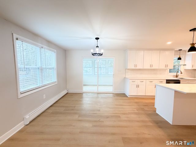 33 Forest Avenue, Groton, CT 06355