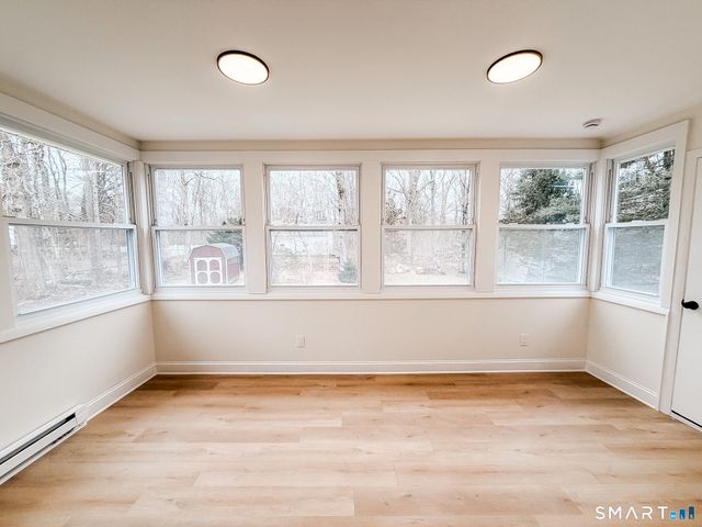 33 Forest Avenue, Groton, CT 06355