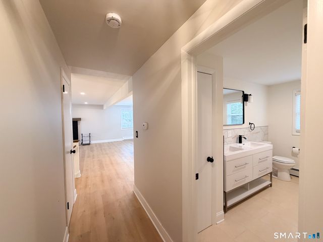 33 Forest Avenue, Groton, CT 06355