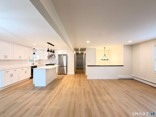 33 Forest Avenue, Groton, CT 06355