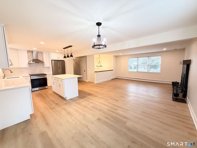 33 Forest Avenue, Groton, CT 06355