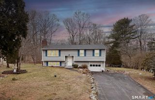 33 Forest Avenue, Groton, CT 06355