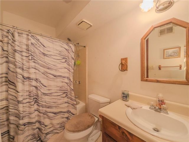 2960 Greenvalley Road, Snellville, GA 30078