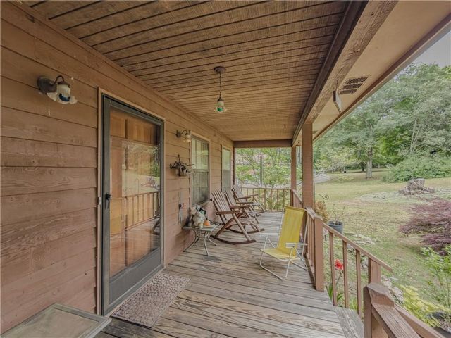 2960 Greenvalley Road, Snellville, GA 30078