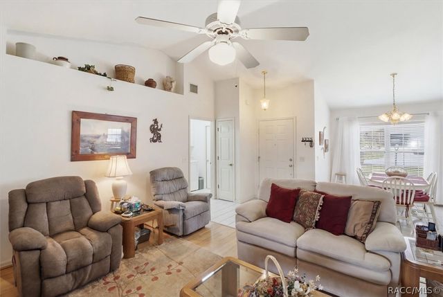 685 W Colbert Court, Beverly Hills, FL 34465