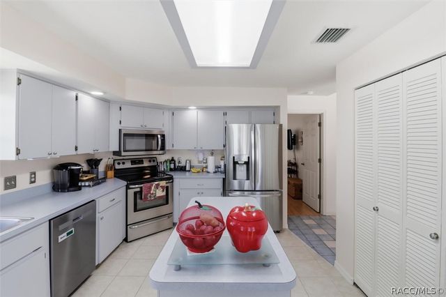 685 W Colbert Court, Beverly Hills, FL 34465