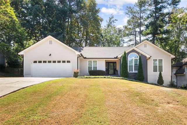 215 Pine Branch Drive, Stockbridge, GA 30281