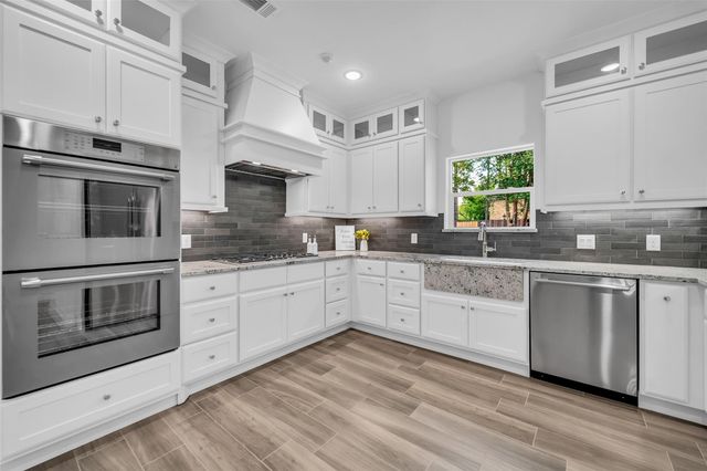 11314 S Williamsburg Drive, Piney Point Village, TX 77024