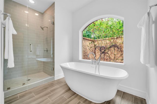 11314 S Williamsburg Drive, Piney Point Village, TX 77024