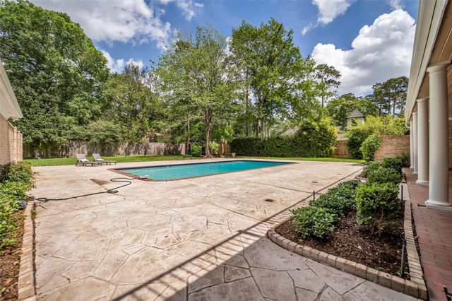 11314 S Williamsburg Drive, Piney Point Village, TX 77024