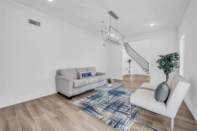 11314 S Williamsburg Drive, Piney Point Village, TX 77024