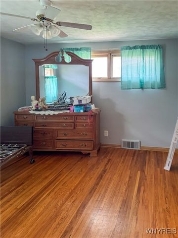 25 Trudy Lane, Cheektowaga, NY 14227