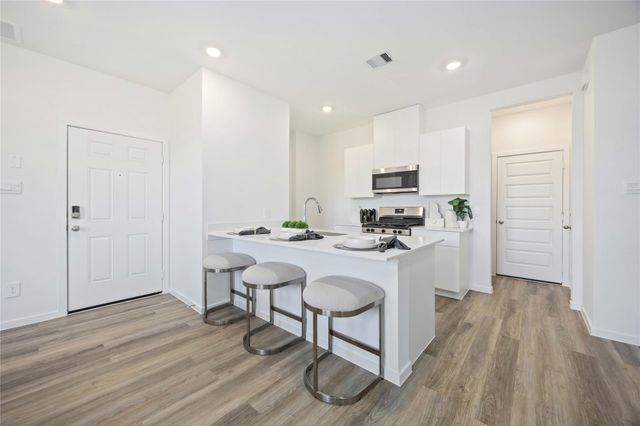 5917 Manning Oaks Street, Houston, TX 77091