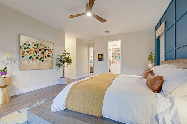 3338 W 97th Ter, Hialeah, FL 33018