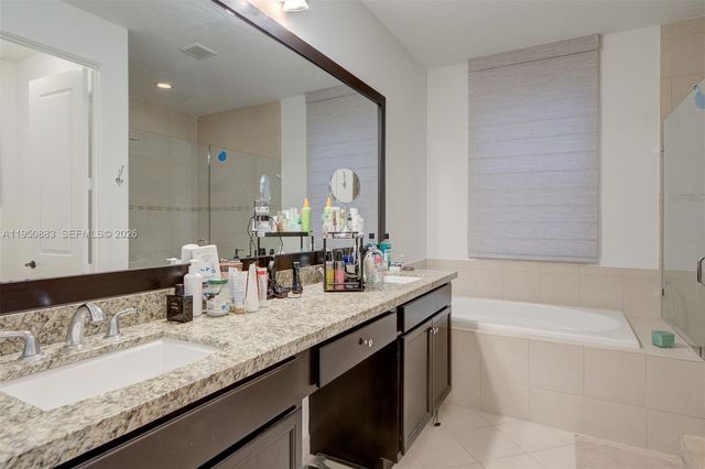 3338 W 97th Ter, Hialeah, FL 33018