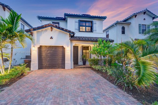 3338 W 97th Ter, Hialeah, FL 33018