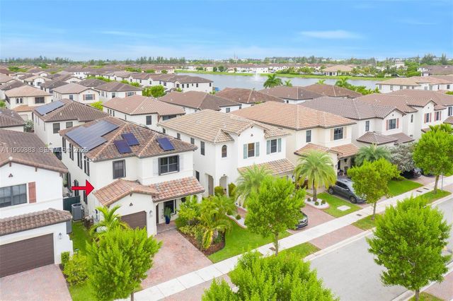 3338 W 97th Ter, Hialeah, FL 33018