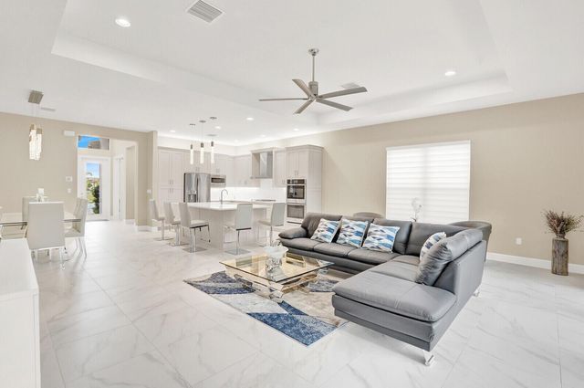 9802 Turning Bluff Lane, Boynton Beach, FL 33473