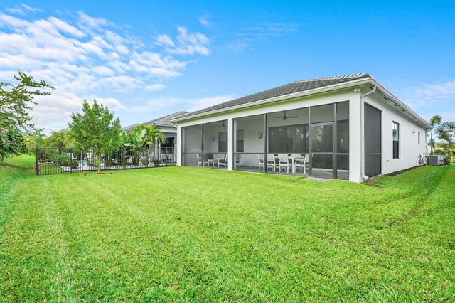 9802 Turning Bluff Lane, Boynton Beach, FL 33473