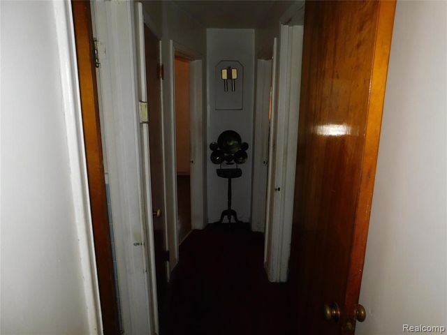 18486 Griggs Street, Detroit, MI 48221