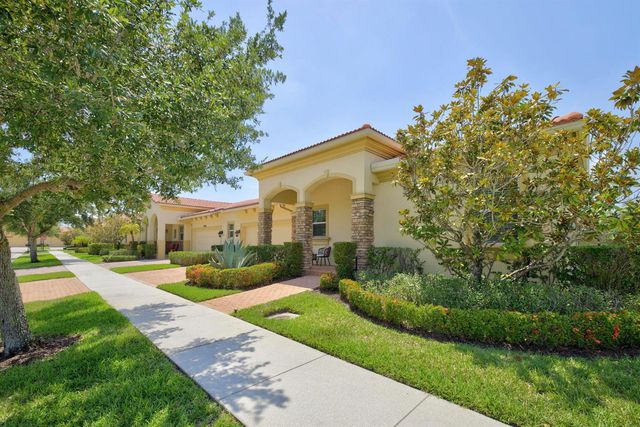 10160 SW Azzo Lane, Port St. Lucie, FL 34986