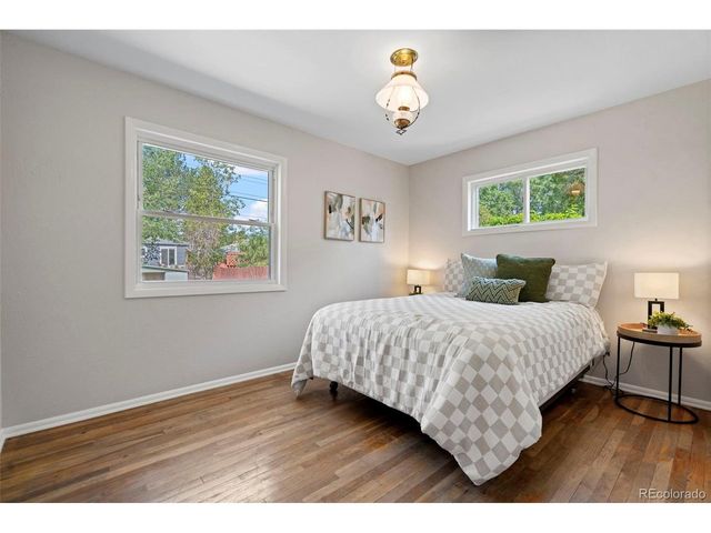 1245 S Grape St, Denver, CO 80246