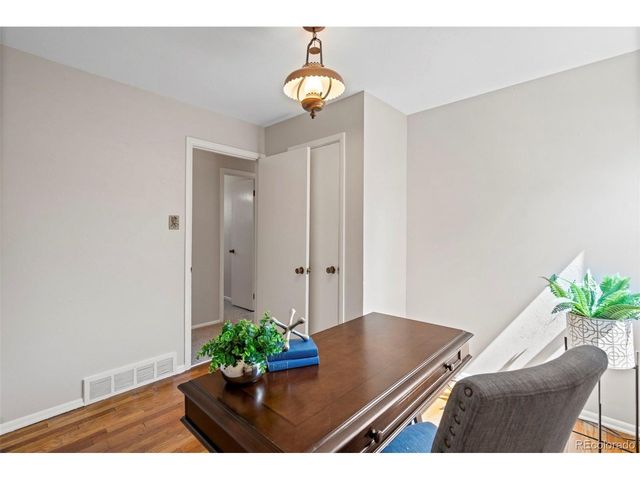 1245 S Grape St, Denver, CO 80246