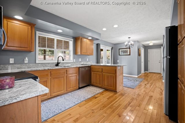 118 Chapman Lane, Hurricane, WV 25526