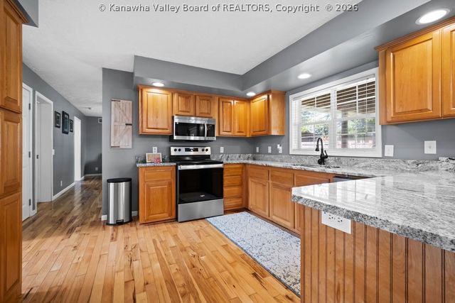 118 Chapman Lane, Hurricane, WV 25526