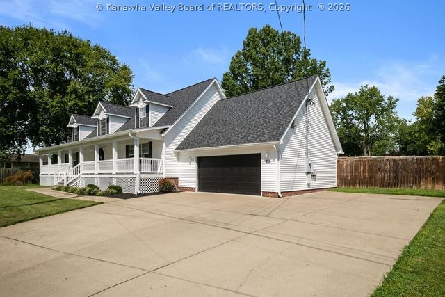 118 Chapman Lane, Hurricane, WV 25526
