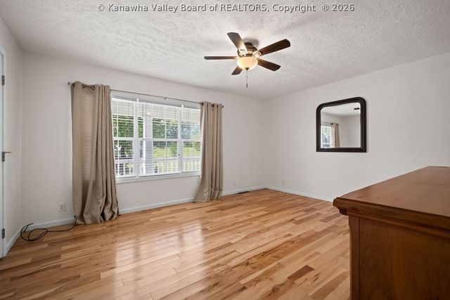 118 Chapman Lane, Hurricane, WV 25526