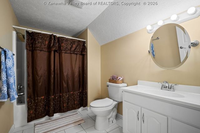 118 Chapman Lane, Hurricane, WV 25526