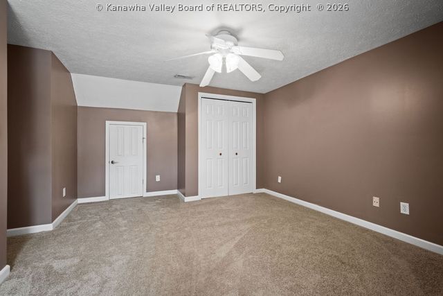 118 Chapman Lane, Hurricane, WV 25526