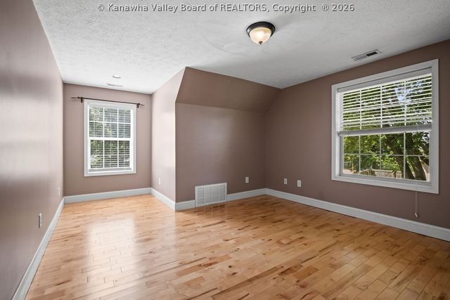 118 Chapman Lane, Hurricane, WV 25526