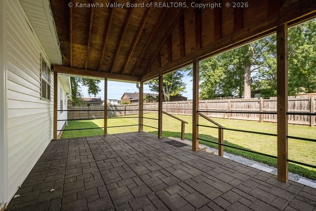 118 Chapman Lane, Hurricane, WV 25526