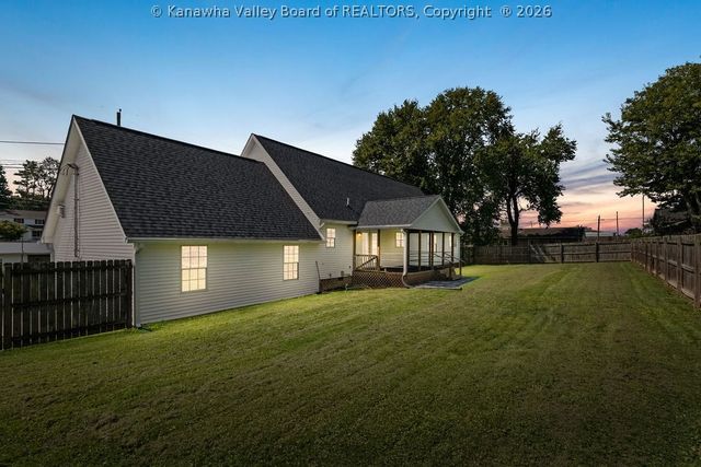 118 Chapman Lane, Hurricane, WV 25526