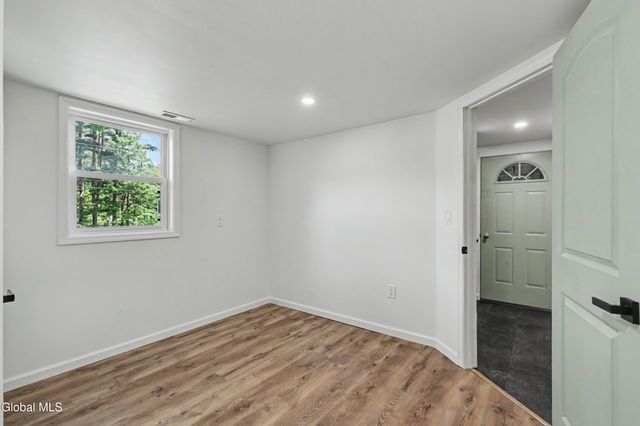 2 Fawn Drive, Ballston Spa, NY 12020