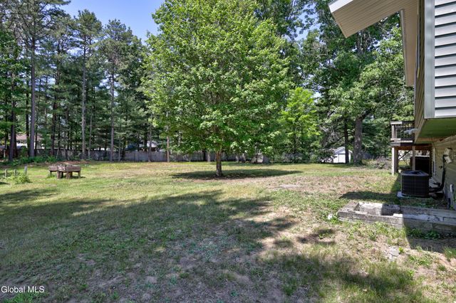 2 Fawn Drive, Ballston Spa, NY 12020