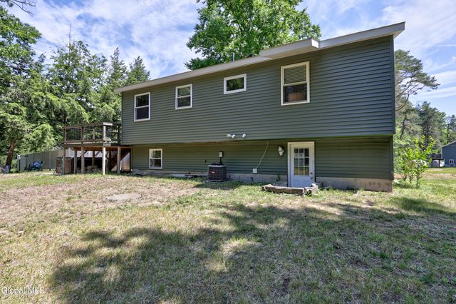 2 Fawn Drive, Ballston Spa, NY 12020