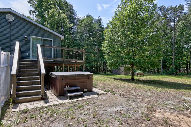 2 Fawn Drive, Ballston Spa, NY 12020