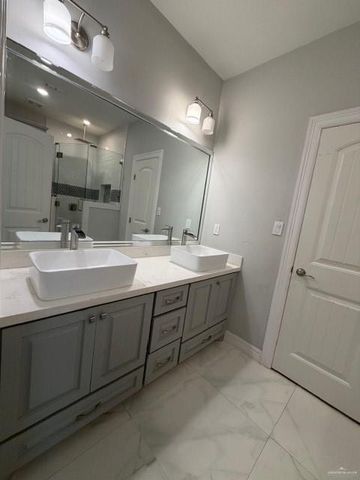 2504 San Bernard Street, Edinburg, TX 78542