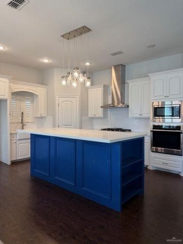 2504 San Bernard Street, Edinburg, TX 78542