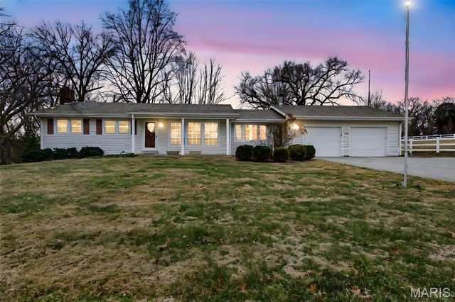 208 Mexico Road, Wentzville, MO 63385