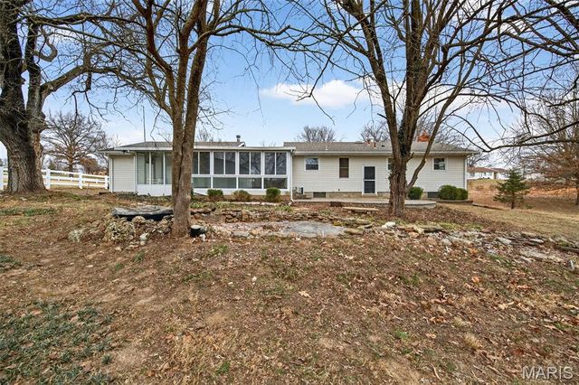 208 Mexico Road, Wentzville, MO 63385