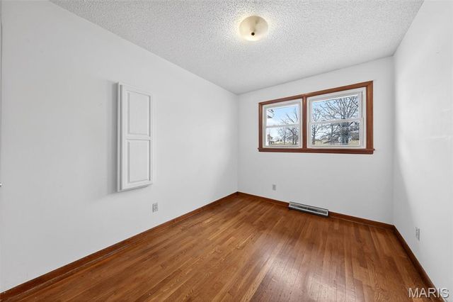 208 Mexico Road, Wentzville, MO 63385