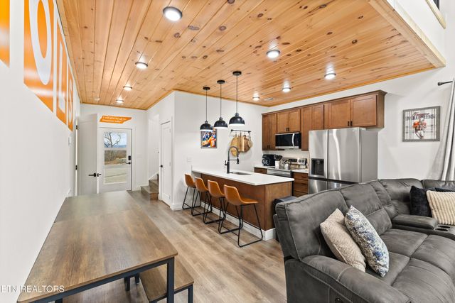 1349 Reedmont Way, Sevierville, TN 37876