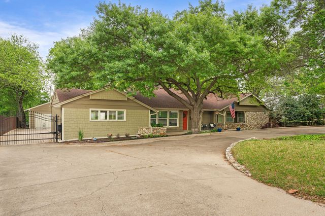 3909 Clayton Road E, Fort Worth, TX 76116